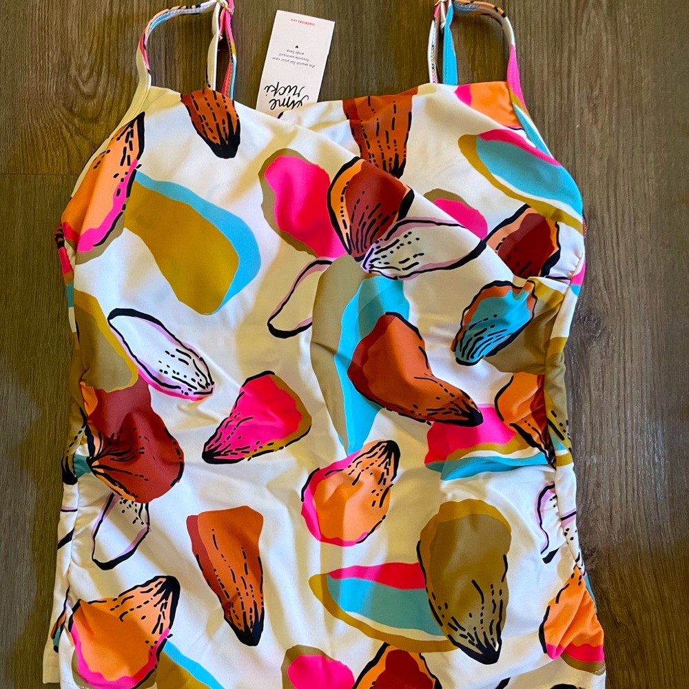 Brand new Lime Ricki petals wrap tankini top
